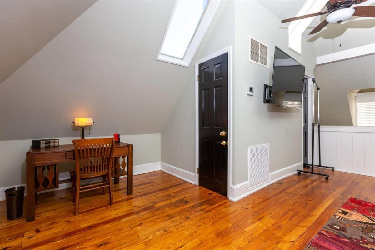 Renowned Historic Home Downtownacross From Park Winston-Salem Dış mekan fotoğraf