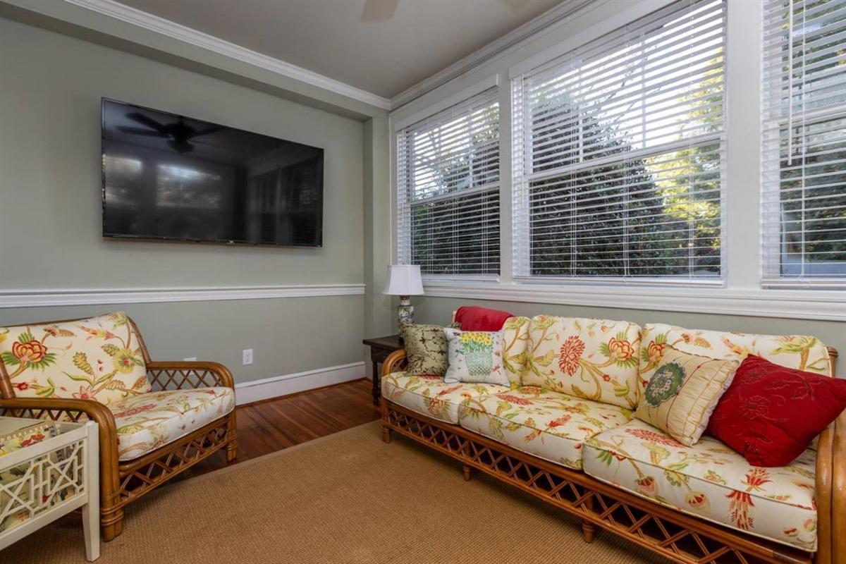 Renowned Historic Home Downtownacross From Park Winston-Salem Dış mekan fotoğraf